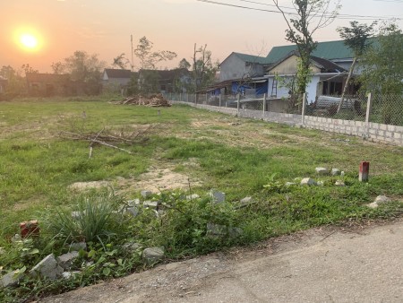 Siêu phẩm kiệt ô tô 68 Trần Hoàn, đường thông nhiều kiệt, ra đường Thuận Hoá