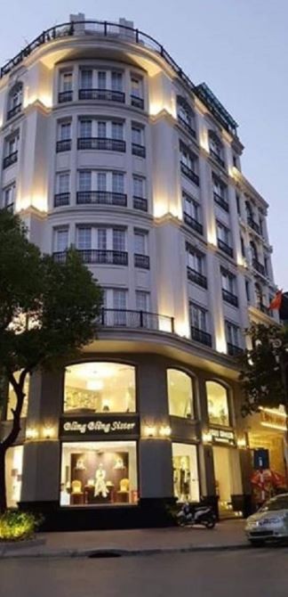 Mặt Phố Liễu Giai (Bán Gấp) nhà DT 70M x 4T, măt tiền: 8.5M. Vỉa Hè rộng 7M, kinh doanh vô địch