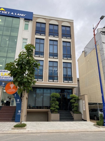 Cho thuê văn phòng 560m2, hầm 4 sàn trống suốt, phường An Phú, Quận 2