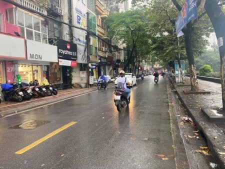 Bán nhà mặt tiền lô góc Hồ Đắc Di diện tích 66m2, 4 tầng, mt 5.5m, giá 28 tỷ Đống Đa