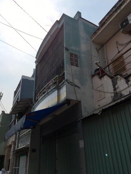 Nhà Âu Dương Lân Quận 8 hai mặt tiền hẻm xe hơi đậu, lh 0362592754, sổ đẹp