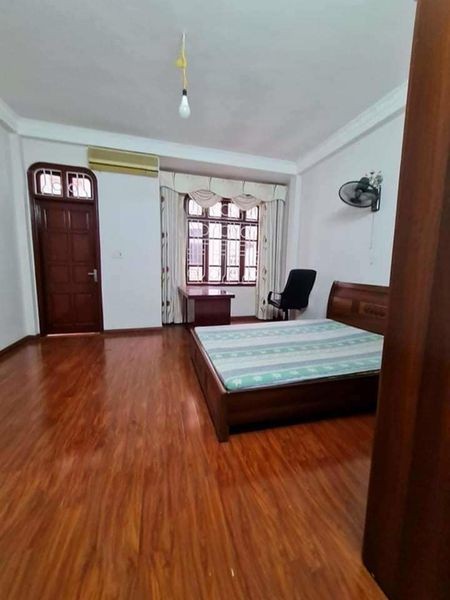 Bán Nhà 19/5 trong khu đô thị Văn Quán cao cấp, 4 tầng đúc kiên cố