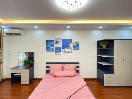 Bán nhà chỉ 2.95 tỷ tại Kim Giang, diện tích 33m2 x 5 tầng, trước nhà gần 3m. Mới tinh