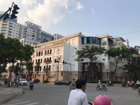 Bán nhà mặt phố Nguyễn Tuân 90m2x5T, MT 6m, vỉa hè, 2 thoáng, ô chờ thang máy, KD đỉnh. 33 tỷ