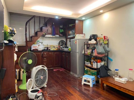 Bán nhà tại Đường Kim Mã, Ba Đình, Hà Nội diện tích 24m2 giá 2.65 Tỷ, ngõ thông