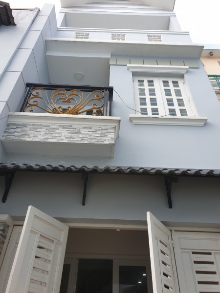 Nhà 3 tầng chợ đường 339, dt 60m2 3PN-3WC, Phước long b. Đường oto
