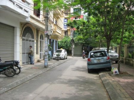 Nhà đẹp Tây Sơn, Đống Đa, view hồ, ô tô vào nhà, kinh doanh sầm uất, ba bước ra phố