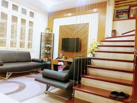 Bán nhà nguyên căn đẹp, phố cổ Lê Quý Đôn, dtsd 40m2, 5 tầng, gần phố, giá 6 tỷ