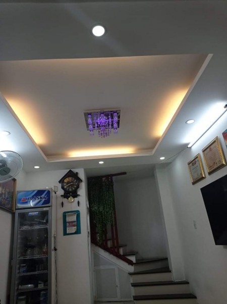 Chỉ 1 căn duy nhất vị trí đắt giá ngay Trường Chinh giá chỉ 3.7 tỷ, 4 tầng đúc