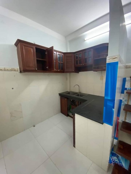 Chỉ 2.56 tỷ! Ngân hàng cho vay 1.5 tỷ, bán nhà Ni Sư Huỳnh Liên, 28m2, Tân Bình.