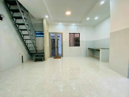 Bán nhà Phùng Văn Cung Phú Nhuận 46m2 1trệt 1lầu giá chỉ 4tỷ300 có TL