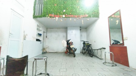 Cho thuê mặt bằng ở và KD trong chợ Gốc Đề, dt 30m2, MT 4m, giá 9 tr/tháng