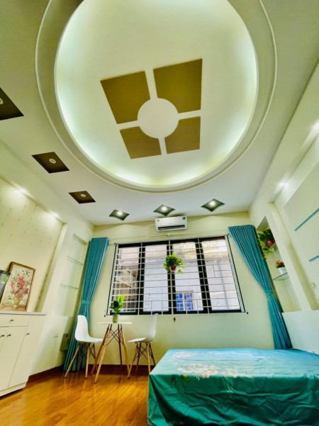 Nhà đẹp an sinh đỉnh, 2 mặt thoáng, đường Khương Đình, Thanh Xuân 70m2, giá 5.8 tỷ