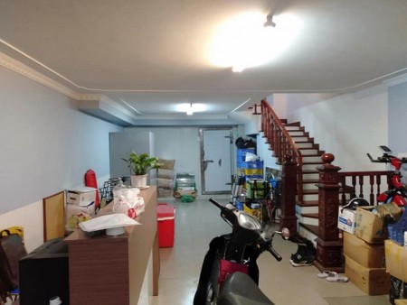 Bán nhà Bà Triệu, gần phố cổ Hà Đông, 2 mặt thoáng, ô tô dt 73m2, mt 5.5 giá 6.1 tỷ