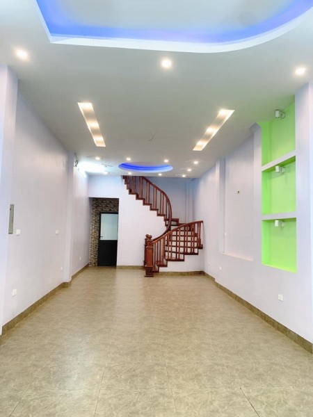 Nhà đẹp, lô góc đường Phạm Thuận Duật, 7 tầng, 12.8 tỷ