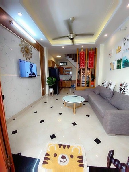 Chính chủ bán nhà phố Vọng, dt 452, mt 6m, đúc bê tông 5 tầng, giá hơn 3 tỷ