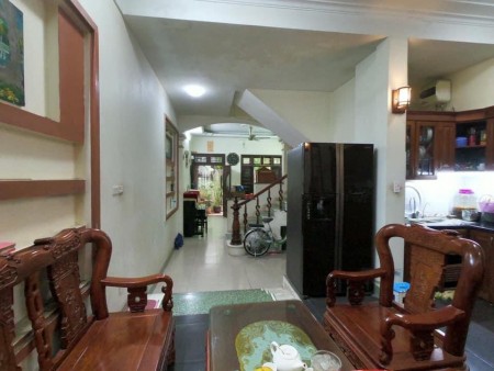 Bán Gấp Nhà đẹp Phạm Văn Đồng, Q.Bắc Từ Liêm DT 80m2 x 4T, Giá 6.3 tỷ.