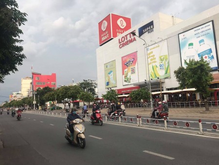 Bán nhà 3 tầng lô góc nở hậu 35m2, hxh tránh Nguyễn Văn Lượng, p 17, Gò Vấp giá chỉ 3.9 tỷ