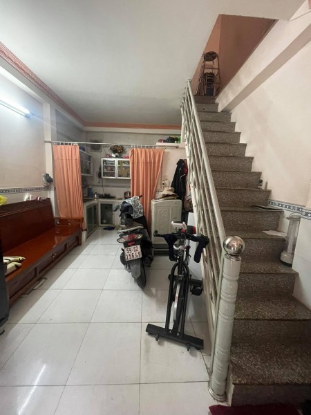 Đông Hồ phường 4, Quận 8 sát bên chợ Phạm Thế Hiển, lh 0362592754