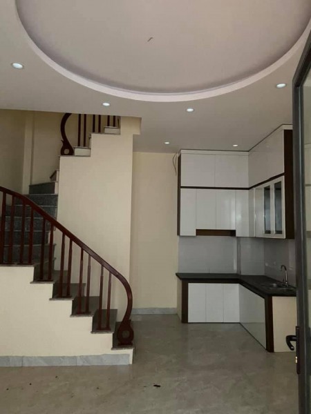 Bán nhà chính chủ bao sang tên công chứng, lh 0385273465,