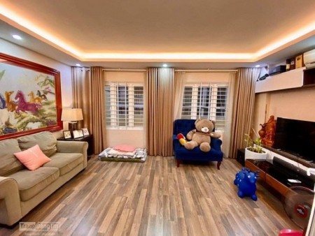 Mặt phố Trịnh Đình Cửu, Hoàng Mai lô góc, vỉa hè KD sầm uất 66m2x5T, Mt 6m, 9.2 tỷ