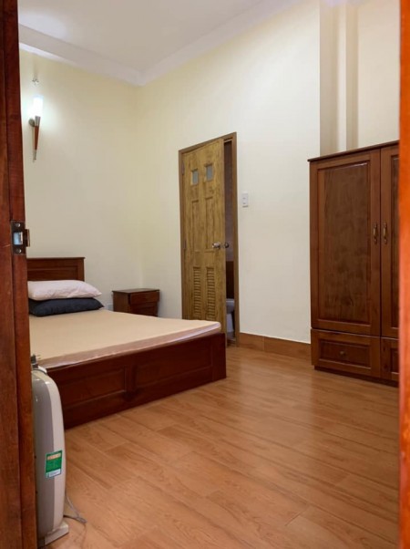 Hẻm xe hơi Phan Đăng Lưu, Quận Phú Nhuận, dr 8.2m2, giá chỉ 3. 491 tỷ