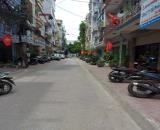 Cần bán nhà phố Mạc Thái Tổ, Cầu Giấy 40m2, 7 tầng, mặt tiền 5m, giá 10.8 tỷ.