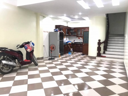 Bán nhà Phú Đô, 52m, 5 tầng, mặt tiền 5m, ngõ thông kinh doanh ô tô vào nhà, giá 6.1 tỷ