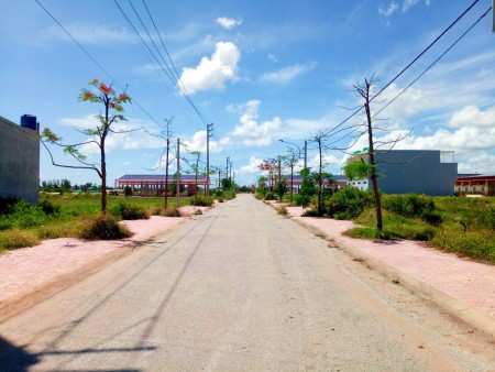 Bến Tre Đất nền đô thị ven biển mặt tiền lộ nhựa dẫn ra KCN giá 13,4tr/m2