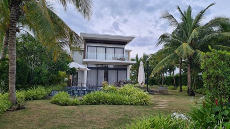 Chính chủ bán biệt thự 3PN hướng biển Melia Hồ Tràm 802m2 full nt 5*. LH 0912357447