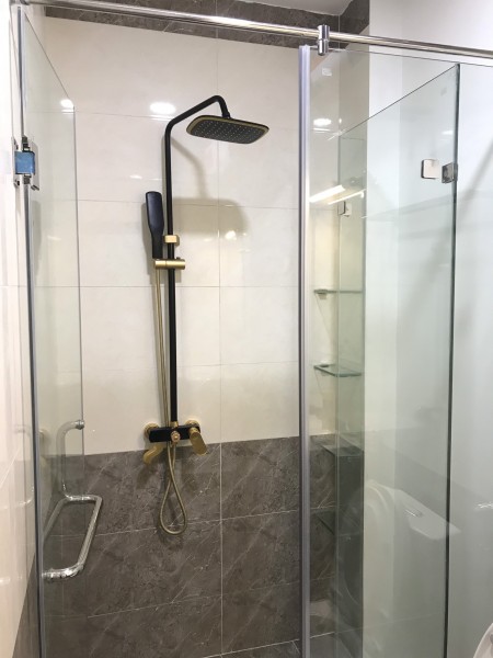 Bán nhà ô tô gần 72 Dương Quảng Hàm, thông ngõ 68 Cầu Giấy, nhà đẹp nhỉnh 5 tỷ