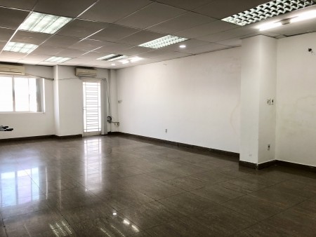 Trống sàn cần cho thuê. căn phòng dt 80m2, giá rẻ từ 253 nghìn/m2, bảo vệ an ninh