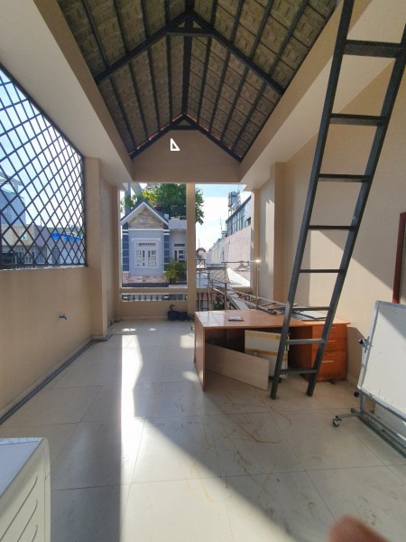 Đi đến slide 6