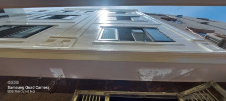 Nhà 5 tầng Ngọc Truc, Đại Mỗ, cách 10m ra đường ô tô, diện tích 31m2, giá bán 2,65 tỷ. Lh 0984672007