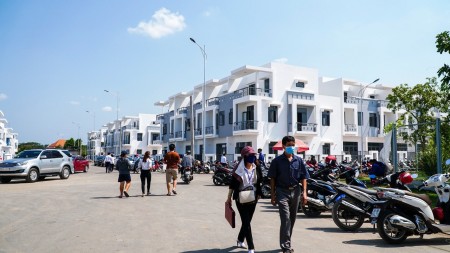 Chính thức mở bán 51 căn nhà lièn kề khu công nghiệp Bàu Xéo