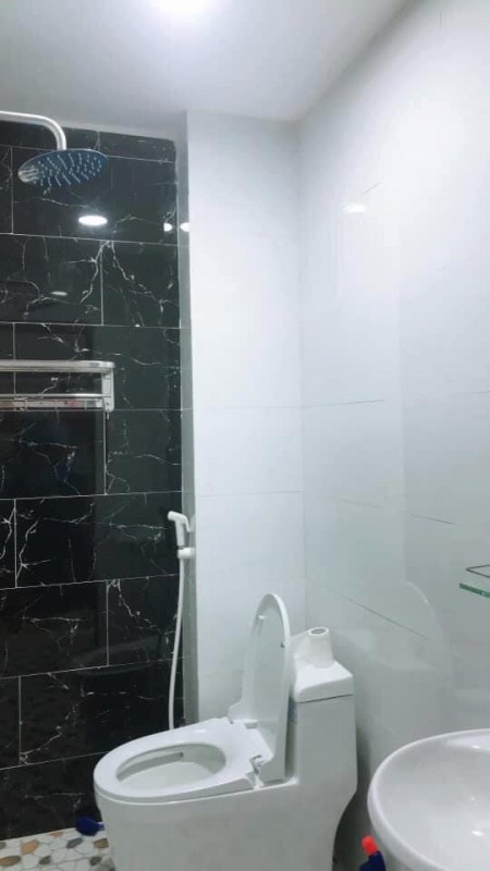 Nhà Khuông Việt, nhà còn mới, không lộ giới, liên hệ 0908638007