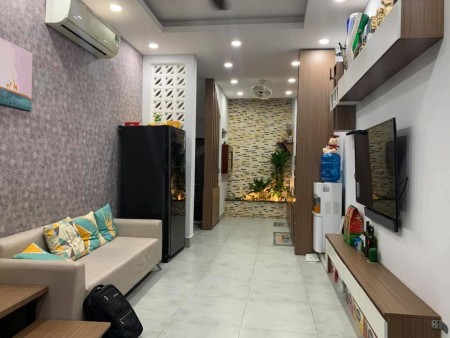 Bán nhà Phùng Văn Cung, TK 50% Phí Sắm Nội Thất, 42m2, giá 4.2 tỷ