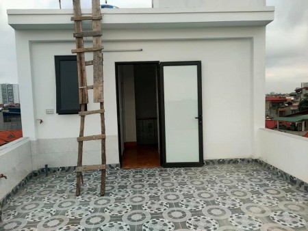 Cần bán nhà siêu phẩm Ngọc Thuỵ Long Biên, ô tô đỗ cữa, ngõ thông