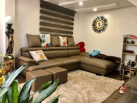 Bán nhà Nguyễn Khánh Toàn, 37m2, 6 tầng, MT: 3,5m, 5,75 tỷ, ô tô, kinh doanh