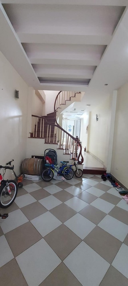 Trung tâm Ba Đình, diện tích 38m2, 4 tầng, gần phố, giá 3.8 tỷ