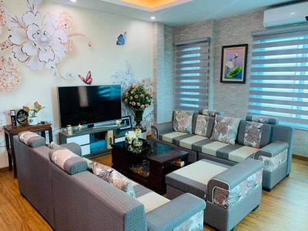 Bán gấp nhà Đường Hoàng Quốc Việt, Võ Chí Công, kinh doanh, ôtô, 70m2x4 tầng.