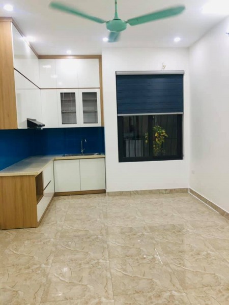 Nhỏ Tiền, Nhà Siêu đẹp Tân Mai, Hoàng Mai, 5 tầng x 3 ngủ x 2.x tỷ LH 0944267031