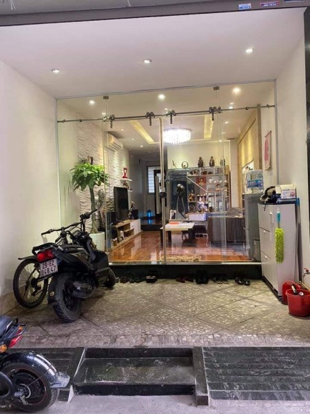 Bán nhà ngay Đặng Văn Ngữ, Đống Đa 46m2, mt 4m, sân để xe riêng, Giá nhỉnh 4 tỷ