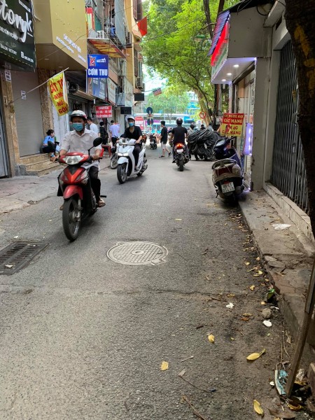 Nhỉnh 3 tỷ, nhà ô tô vào, đường Tây Sơn, trung tâm Đống Đa