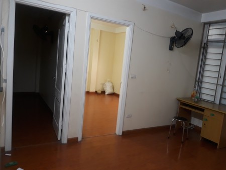 Bán nhà Lạc long Quân ngõ 2m diện tích 33m2, giá thoả thuận, sổ đỏ chính chủ