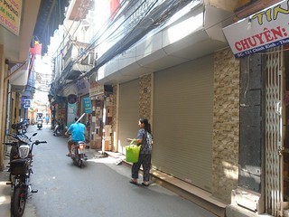 Cần bán nhà phố Chính Kinh, Thanh Xuân 45m2, 3 tầng, mặt tiền 4.5m, giá 3.15 tỷ.