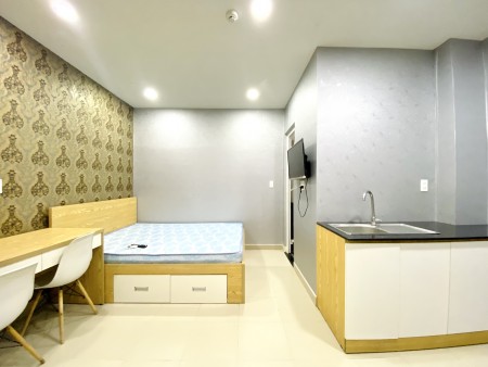 Căn hộ dịch vụ full nội thất 30m2 mt đường Nguyễn Thị Thập quận 7 giá siêu hợp lí 4 triệu 5