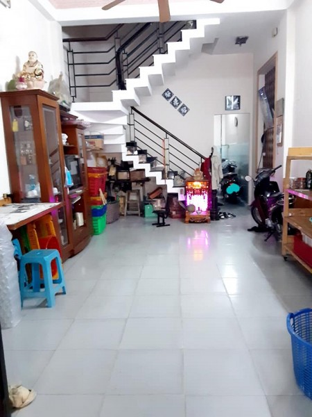 Bán nhà Trần Văn Quang Tân Bình, 35m2, 3 lầu, 3 phòng ngủ 2WC,Giá Rẻ.