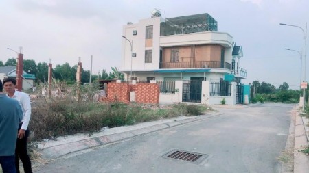 Chính chủ cần bán lô đất trong khu dân cư Kim Phong, Bình Mỹ