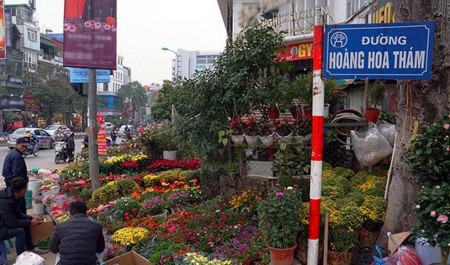 Bán nhà mặt phố Hoàng Hoa Thám, Quận Tây Hồ, Hà Nội.